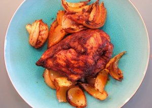 sweet and spicy toasty chicken with tender onions 