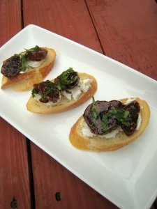 figs with goat cheese